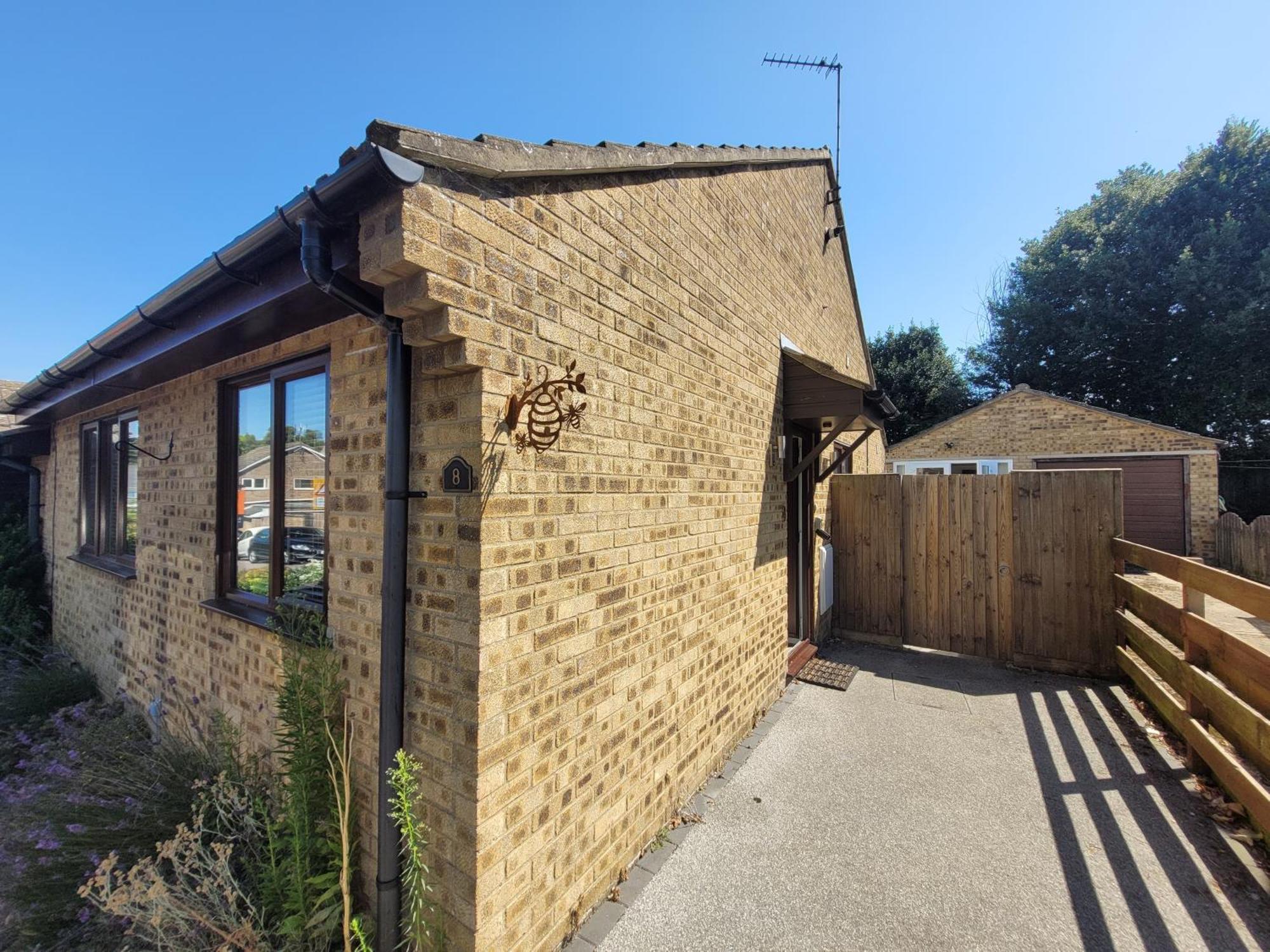 Bumblebee Bungalow - With Separate Office And Gaming Space By Catchpole Stays Colchester Bagian luar foto